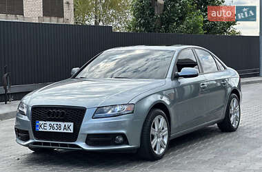 Седан Audi A4 2011 в 