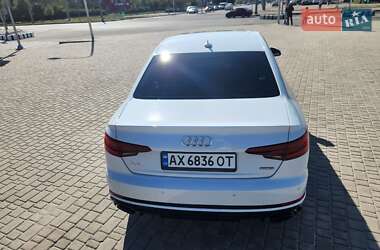 Седан Audi A4 2018 в 
