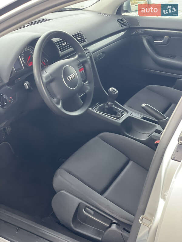 Седан Audi A4 2002 в Корсунь-Шевченківському