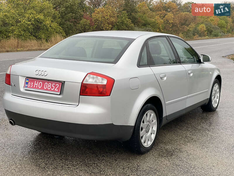 Седан Audi A4 2002 в Корсунь-Шевченківському