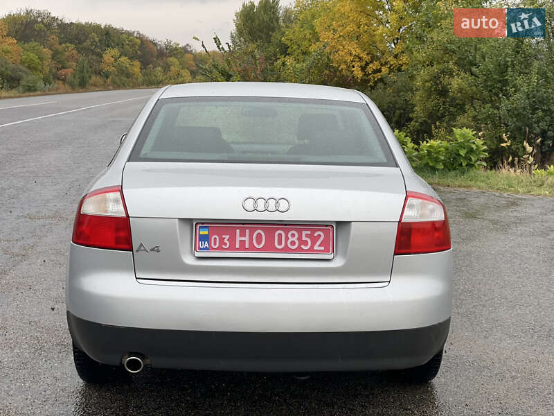 Седан Audi A4 2002 в Корсунь-Шевченківському