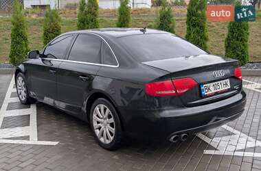 Седан Audi A4 2010 в 