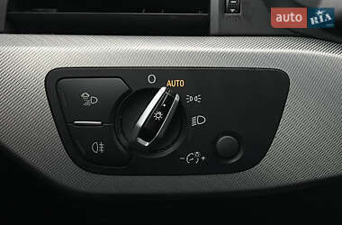 Седан Audi A4 2017 в 