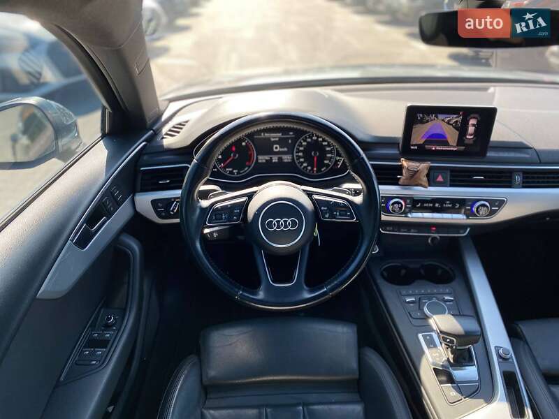 Седан Audi A4 2016 в Киеве