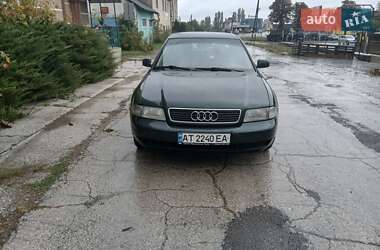 Седан Audi A4 1996 в 