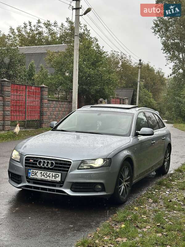 Універсал Audi A4 2009 в Рівному