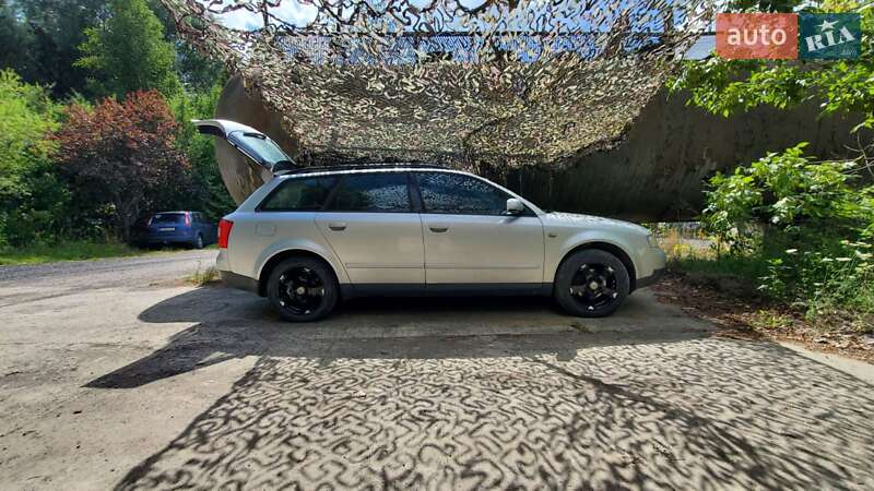 Універсал Audi A4 2002 в Бурштині