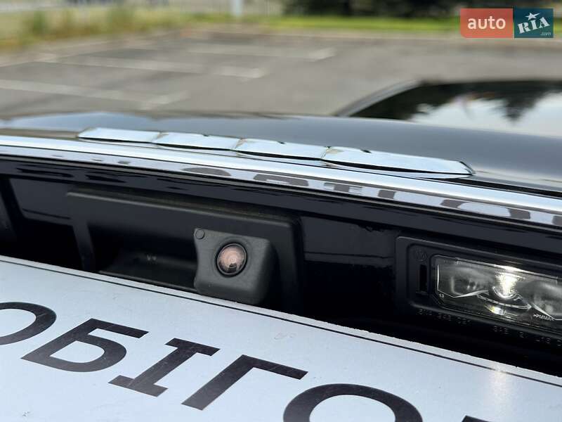 Седан Audi A4 2022 в Киеве