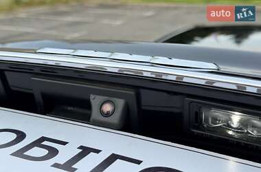 Седан Audi A4 2022 в 