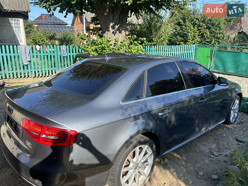Седан Audi A4 2015 в Ивано-Франковске
