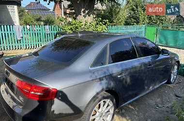 Седан Audi A4 2015 в 