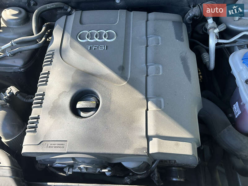 Седан Audi A4 2015 в Ивано-Франковске