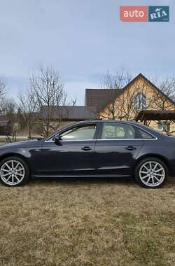 Седан Audi A4 2015 в 