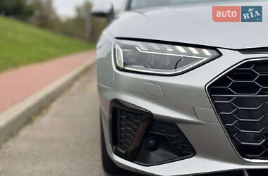 Седан Audi A4 2021 в 