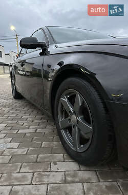 Седан Audi A4 2011 в 