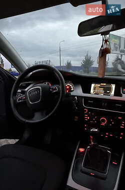 Седан Audi A4 2011 в 