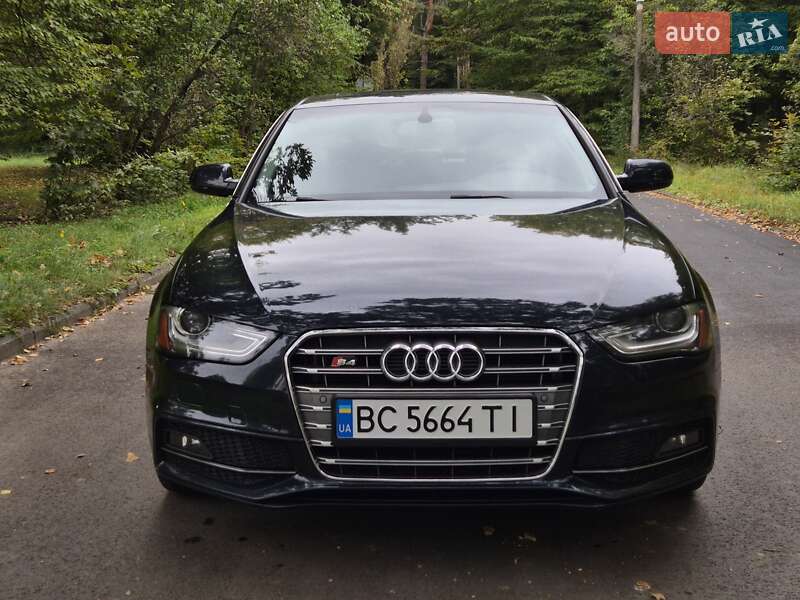 Седан Audi A4 2013 в 