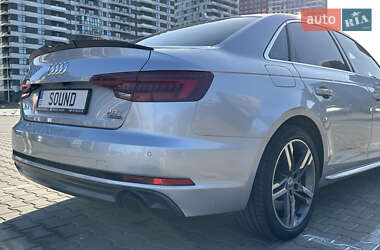 Седан Audi A4 2018 в 