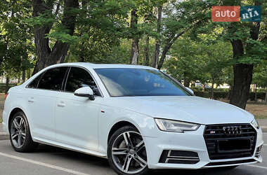 Audi A4 2017