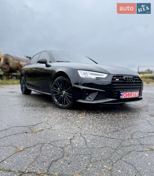 Седан Audi A4 2019 в Вінниці