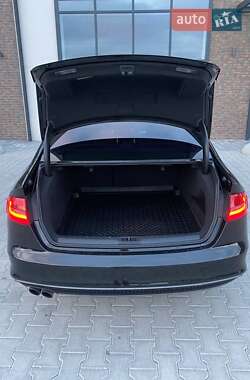Седан Audi A4 2014 в 
