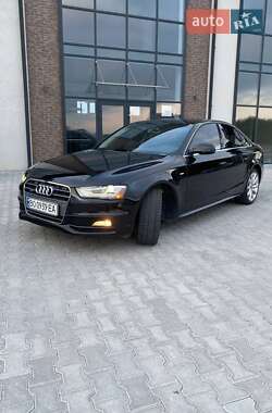 Седан Audi A4 2014 в 