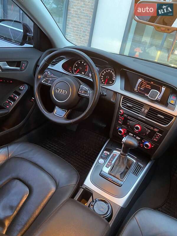 Седан Audi A4 2014 в Тернополе