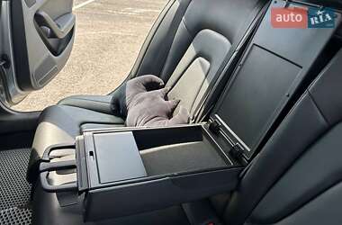 Седан Audi A4 2010 в 