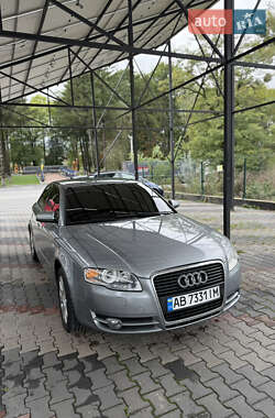 Седан Audi A4 2005 в 