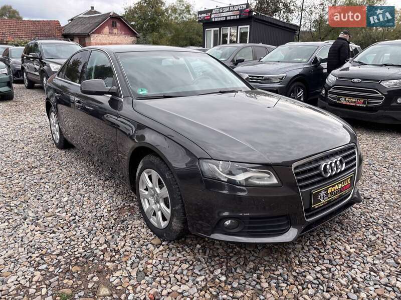 Седан Audi A4 2010 в Коломые