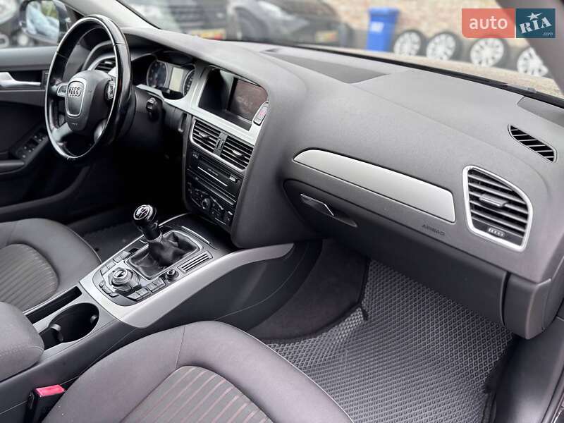 Седан Audi A4 2010 в Коломые