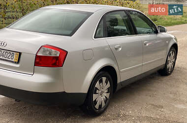 Седан Audi A4 2001 в 