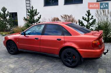 Седан Audi A4 1996 в 