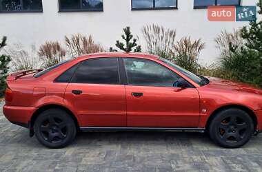 Седан Audi A4 1996 в 