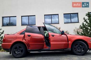 Седан Audi A4 1996 в 
