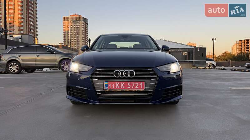 Седан Audi A4 2017 в Киеве