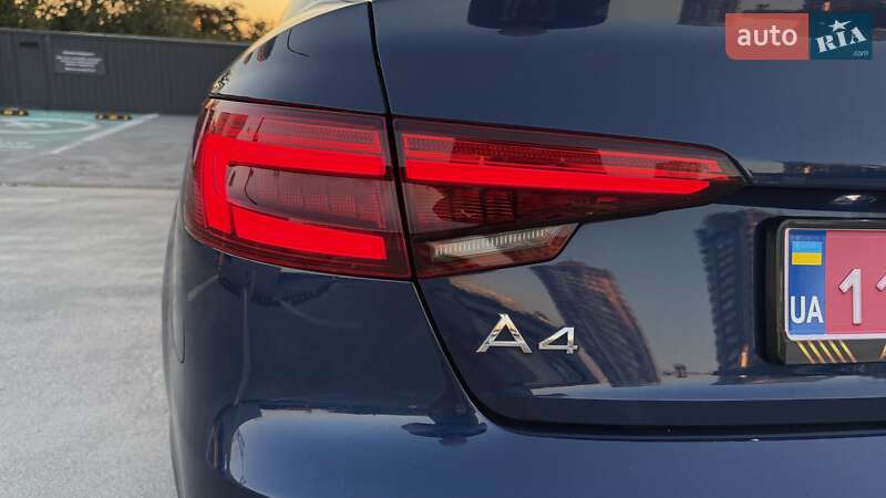 Седан Audi A4 2017 в Киеве