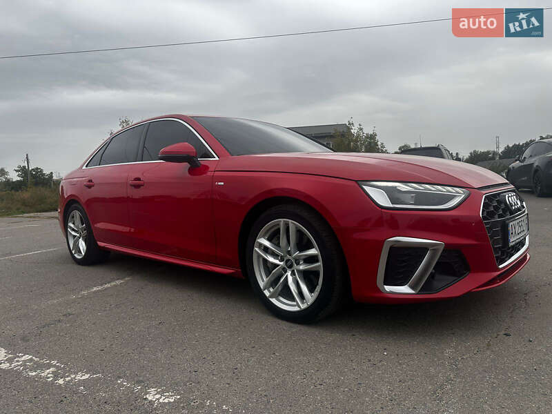 Седан Audi A4 2023 в Яворове