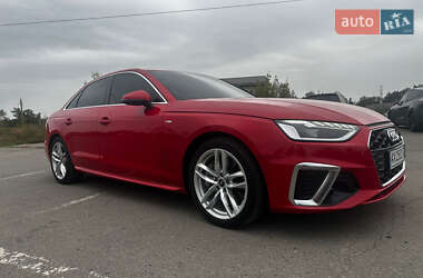 Седан Audi A4 2023 в 