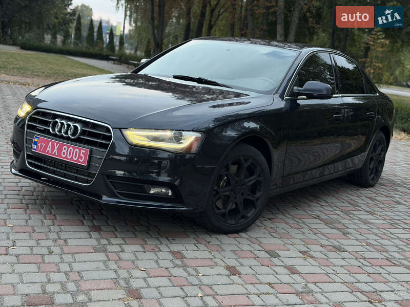 Седан Audi A4 2013 в Лубнах