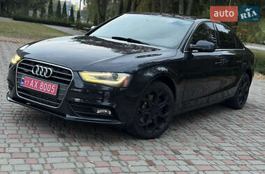 Седан Audi A4 2013 в 
