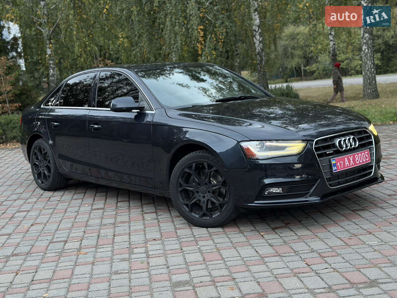 Седан Audi A4 2013 в Лубнах