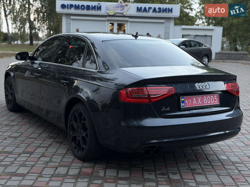 Седан Audi A4 2013 в Лубнах