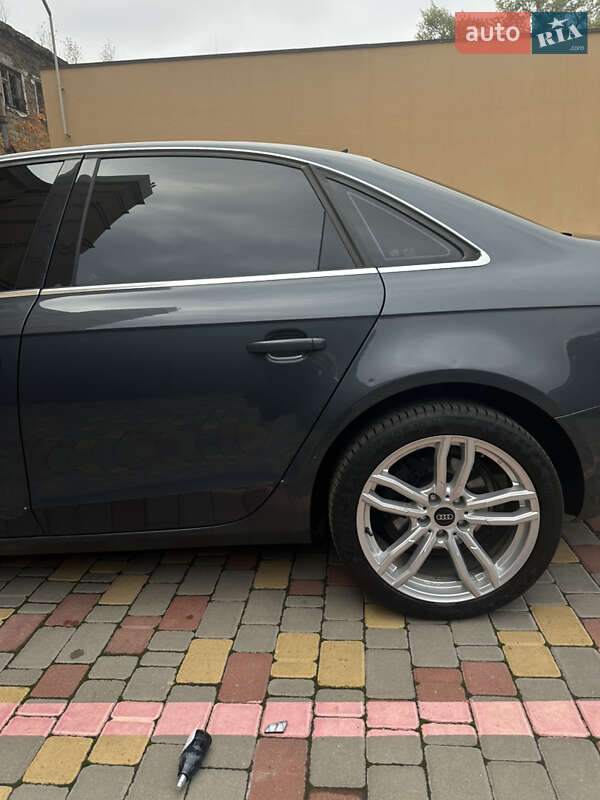 Седан Audi A4 2008 в Одессе