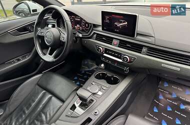 Седан Audi A4 2018 в 