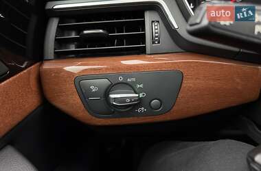 Седан Audi A4 2021 в 