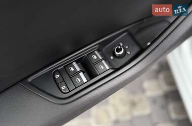 Седан Audi A4 2021 в 