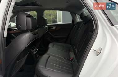Седан Audi A4 2021 в 