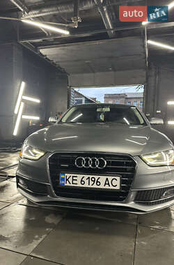 Седан Audi A4 2015 в 
