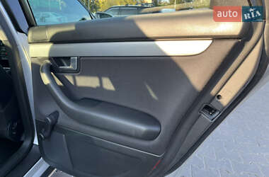 Седан Audi A4 2004 в 